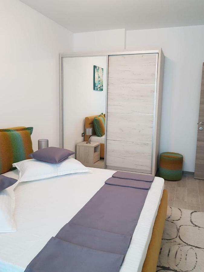 Ranya Apartments Alezzi Beach Resort Navodari Exterior photo